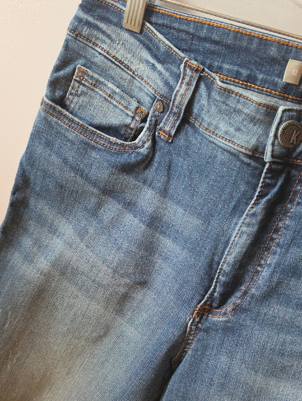 Classic Blue Denim Women’s Jeans - Picture 2 of 7
